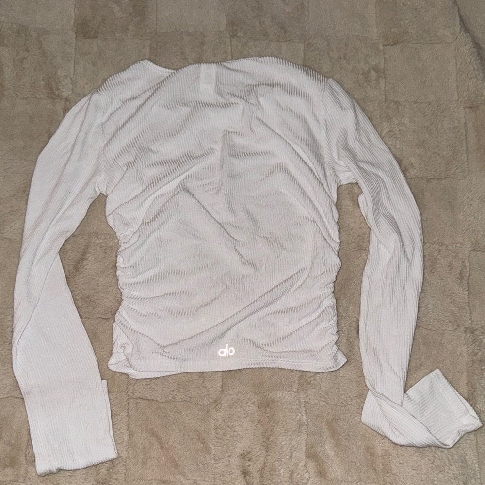 Alo Gather Long Sleeve - Picture 7 of 8